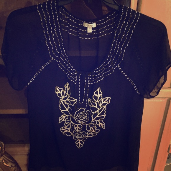 Cache sheer black top - Picture 1 of 3